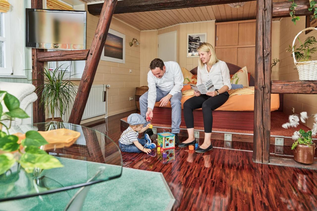Pension Zur Krone Martinfeld Exteriör bild